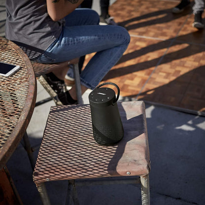 Bose SoundLink Revolve+ (Series II) Altavoz Bluetooth portátil – Altavoz inalámbrico resistente al agua con batería y mango de larga duración, color negro